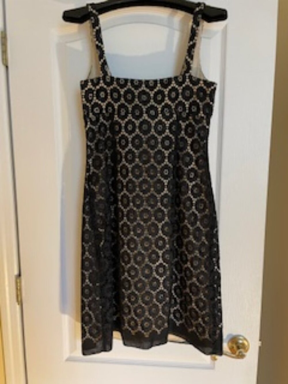 Elie Tahari Sleeveless Black Cocktail Dress with Cutouts and Gold LIning- size 6